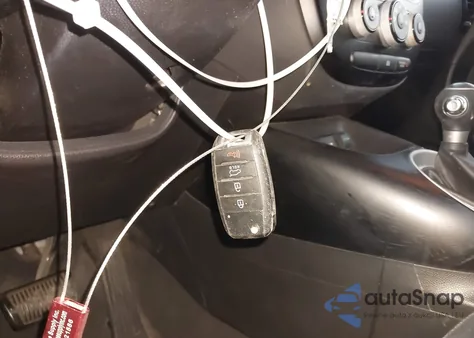 2016 Kia Soul z USA, uszkodzony, nr VIN KNDJN2A22G7238399